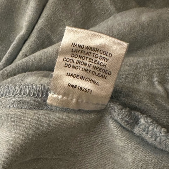 110. Oversized Blue Denim Chambray Button Down Top with Micro Suede Patch Detail - Picture 7 of 9